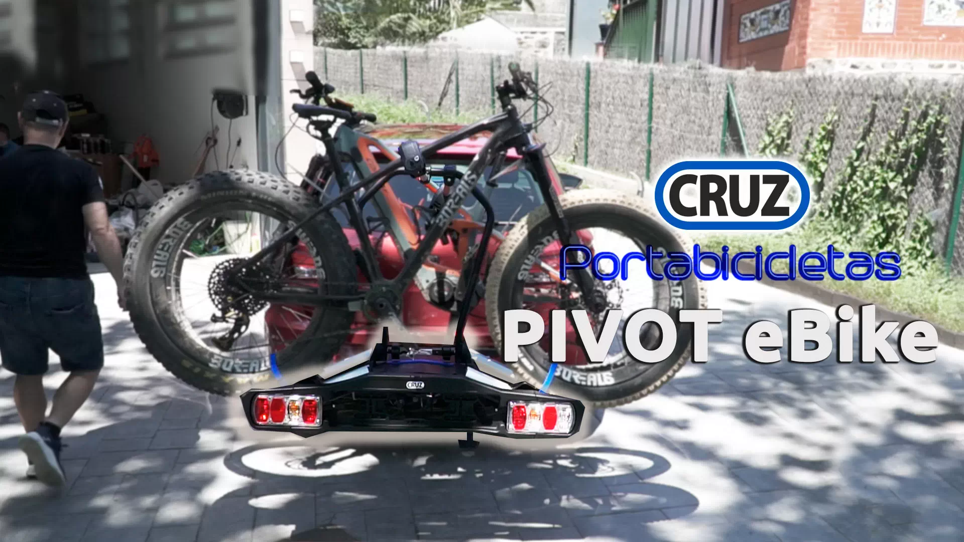Transporta tus e-bike con el Cruz Pivot ebike 2